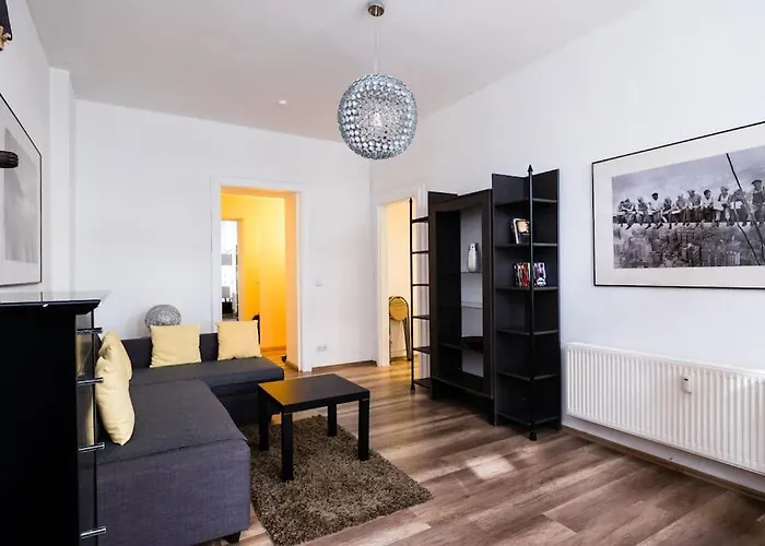 Daire Comfortable 2-room For Rest & Work P-berg *