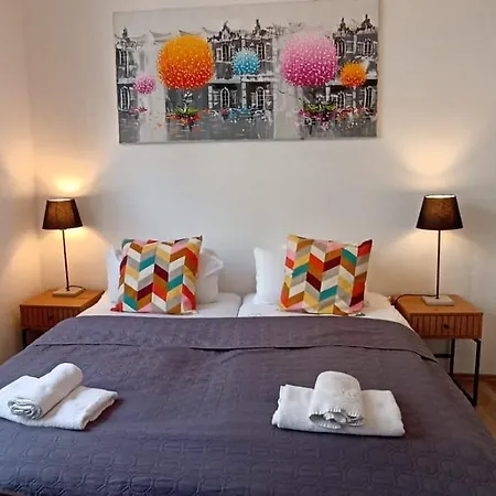 Comfortable 2-room For Rest & Work P-berg Lejlighed Berlin